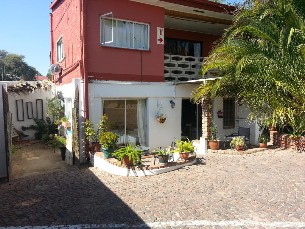 Rivendell Hotel Windhoek Værelse billede